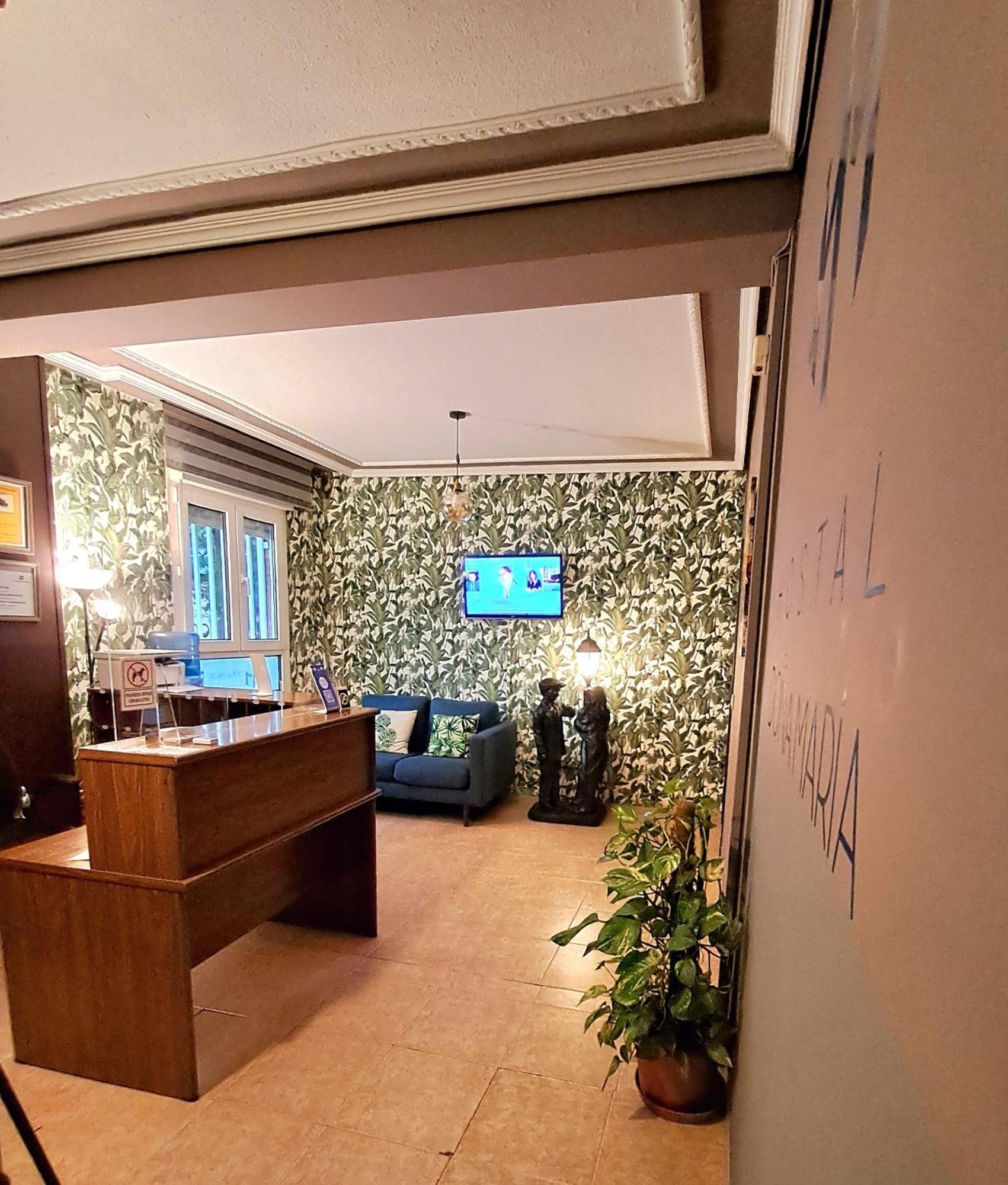 Hostal Dona Maria Valdemoro Zewnętrze zdjęcie